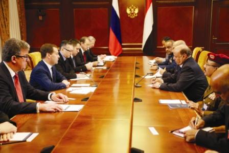 رئيس الجمهورية لدى لقائه رئيس الوزراء الروسي أمس